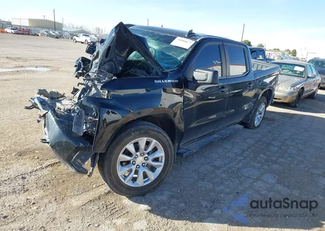 2021 Chevrolet Silverado 1500 2Wd Short Bed Custom z USA, uszkodzony, nr VIN 3GCPWBEK5MG341186